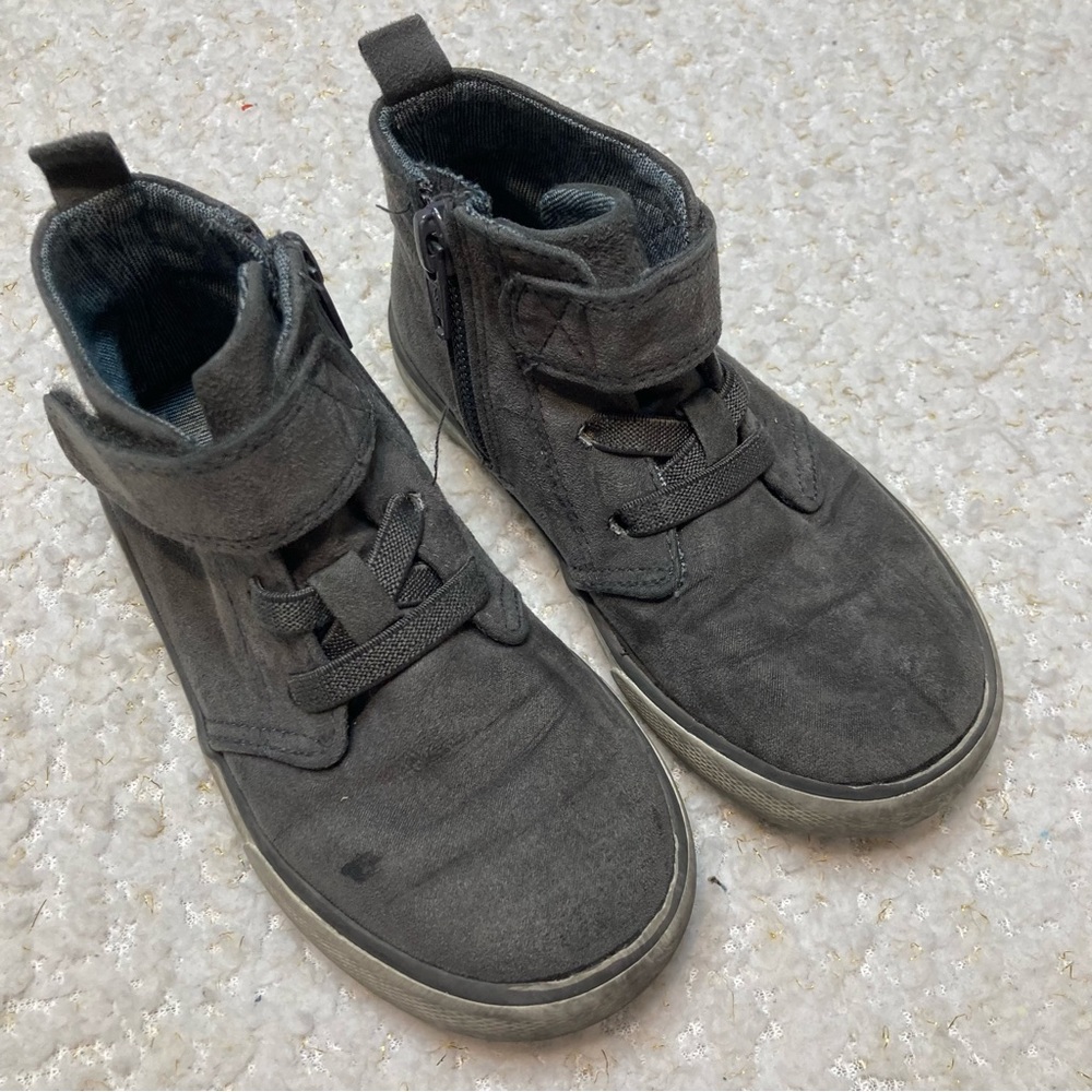Boys cat& jack shoe size‎ 9 - Picture 2 of 5